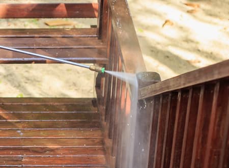 The Dos and Don’ts of DIY Pressure Washing